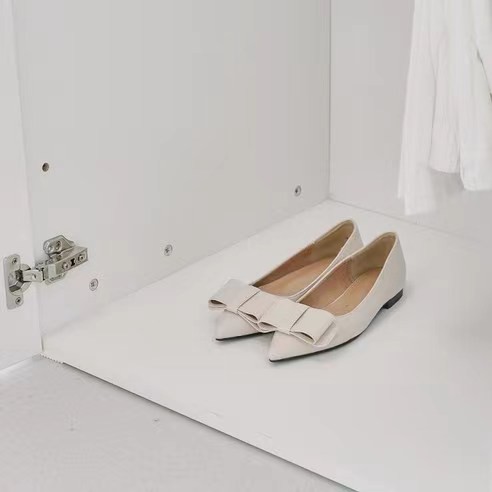 White Modern Style Wardrobe